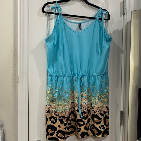 Dresses & Skirts - Cyan blue leopard spaghetti strap dress with pockets XL